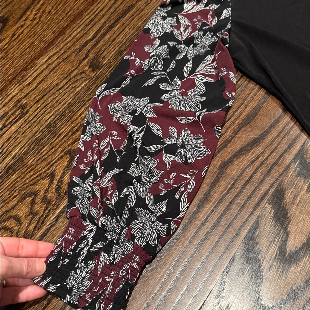 **NWT** Chico’s Darting Floral Boat Bishop Sleeve Dress - Picture 3 of 6